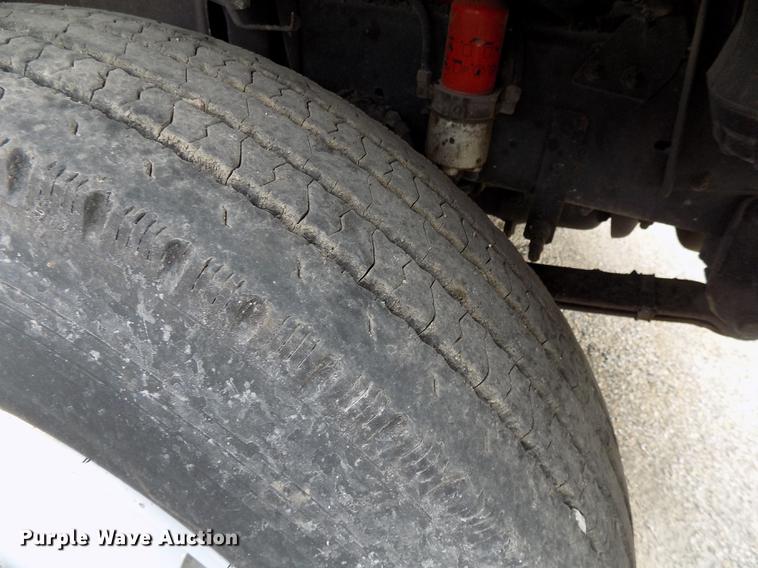 image for item DC4833 1998 Freightliner FL70 truck cab and chassis