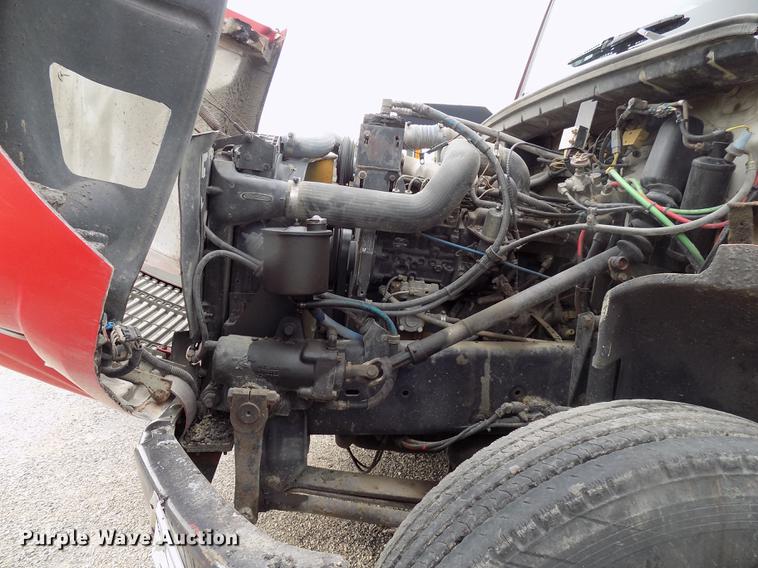 image for item DC4833 1998 Freightliner FL70 truck cab and chassis