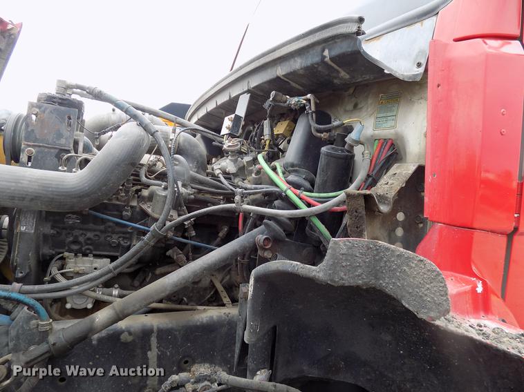 image for item DC4833 1998 Freightliner FL70 truck cab and chassis