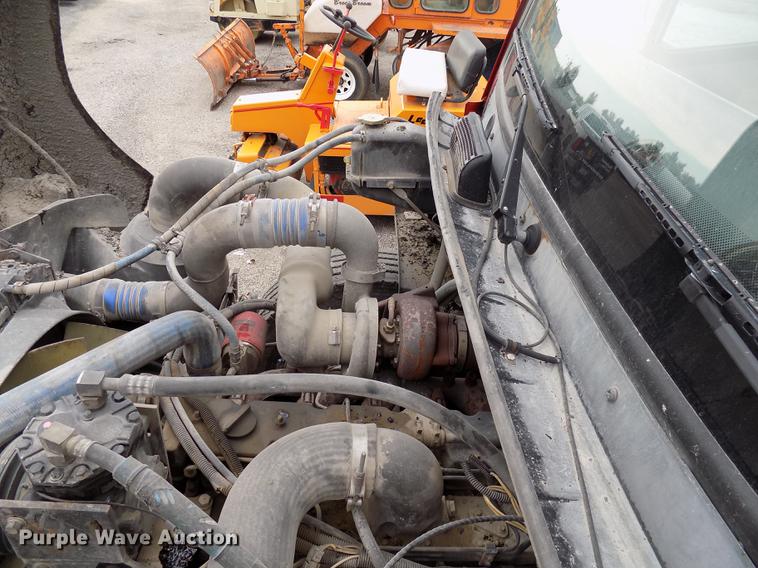 image for item DC4833 1998 Freightliner FL70 truck cab and chassis