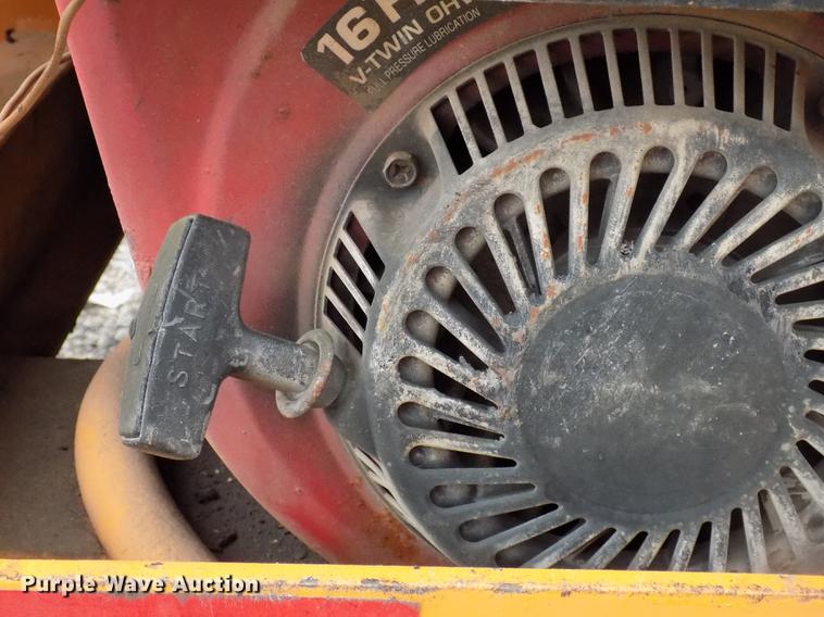 image for item DC4834 LeeBoy 300 double drum roller