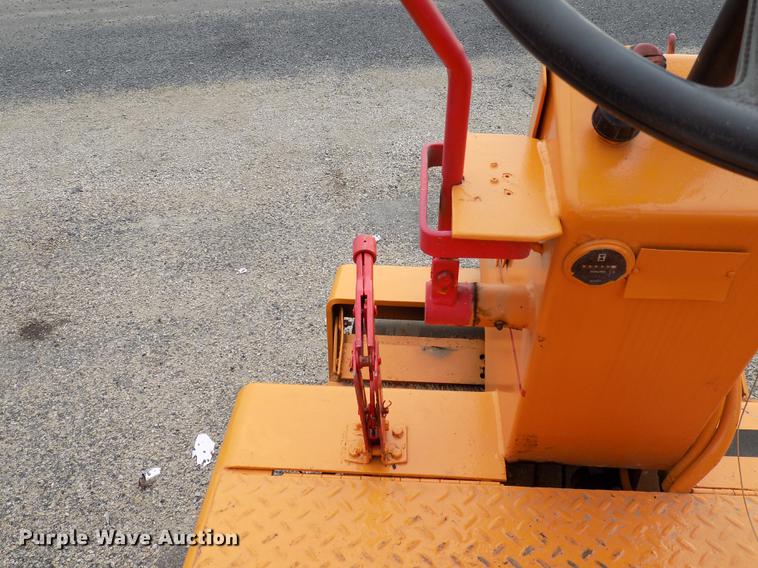 image for item DC4834 LeeBoy 300 double drum roller