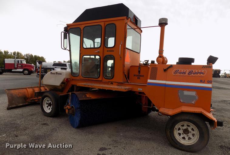 image for item DC4835 Broce Broom RJ300 broom