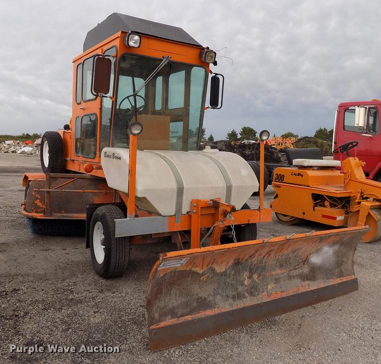 image for item DC4835 Broce Broom RJ300 broom