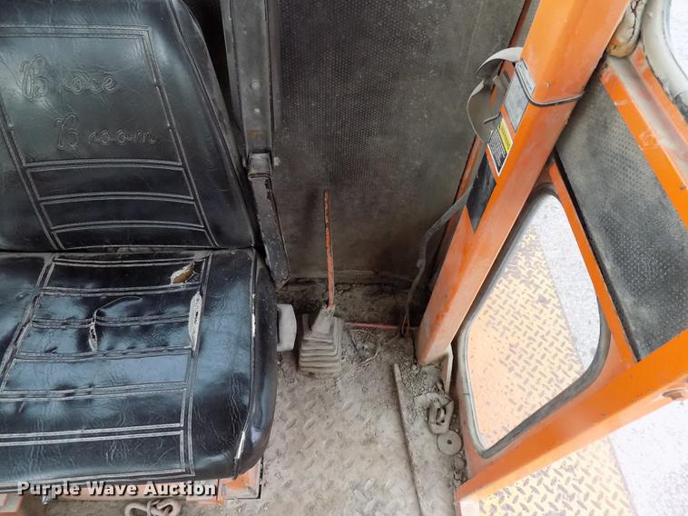 image for item DC4835 Broce Broom RJ300 broom