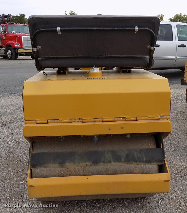 image for item DC4837 LeeBoy 300 double drum roller