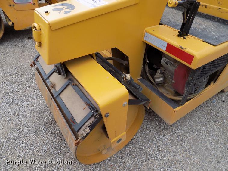 image for item DC4837 LeeBoy 300 double drum roller