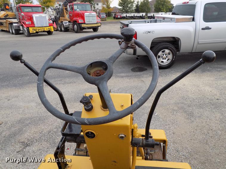 image for item DC4837 LeeBoy 300 double drum roller