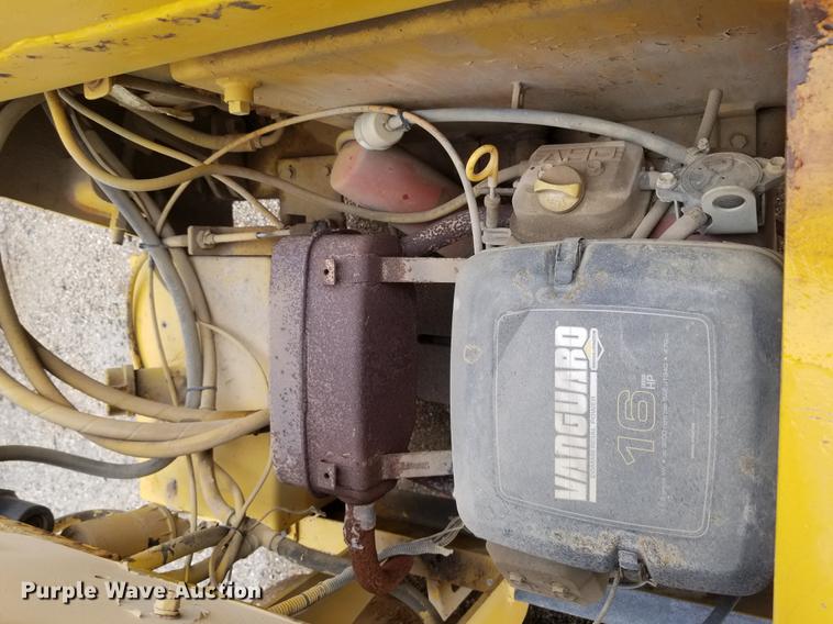 image for item DC4837 LeeBoy 300 double drum roller