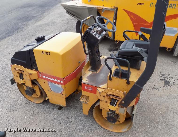 image for item DC4838 Dynapac CC122 double drum roller
