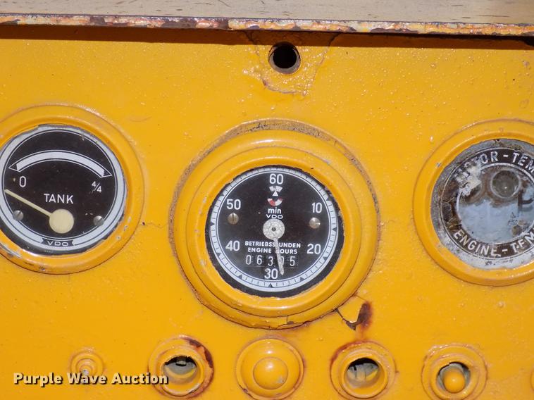 image for item DC4840 Michigan KW-140 pneumatic roller