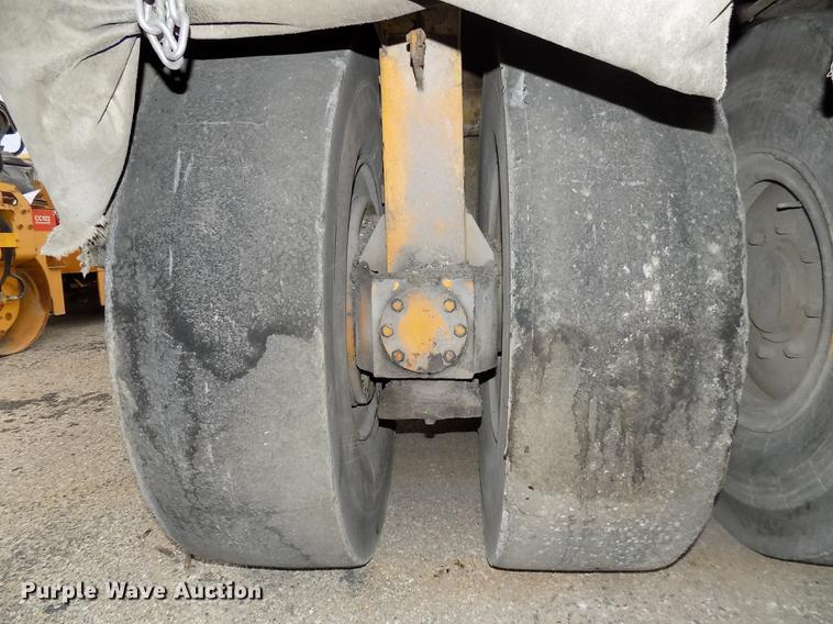 image for item DC4840 Michigan KW-140 pneumatic roller