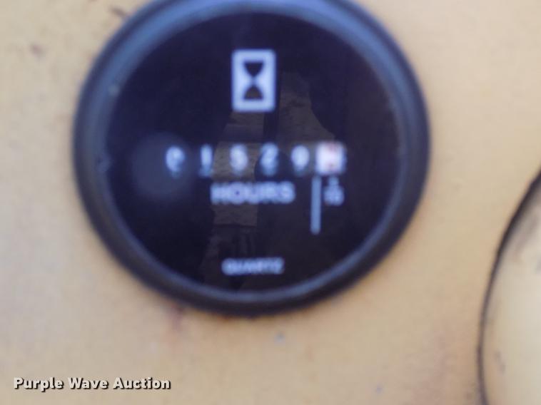 image for item DC4841 Michigan RW140 pneumatic roller