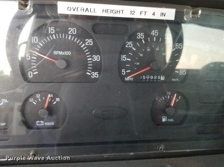 image for item DC4842 2001 Sterling L9500 crane truck