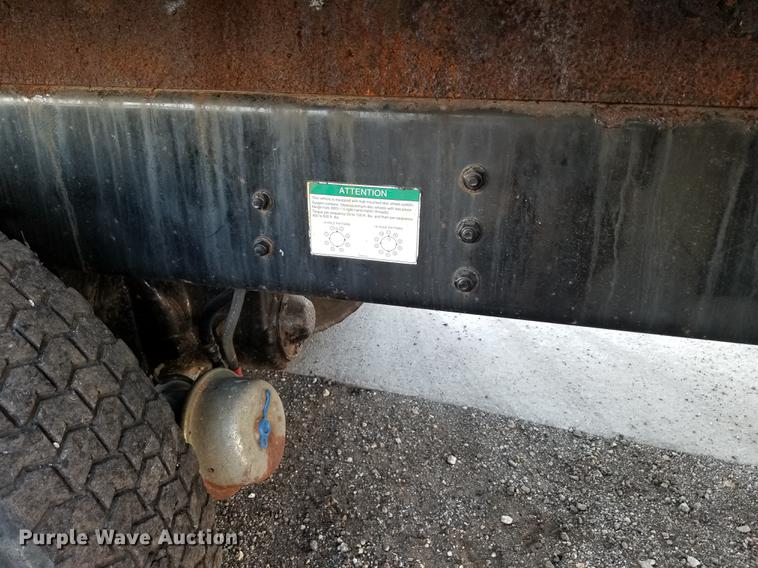 image for item DC4842 2001 Sterling L9500 crane truck