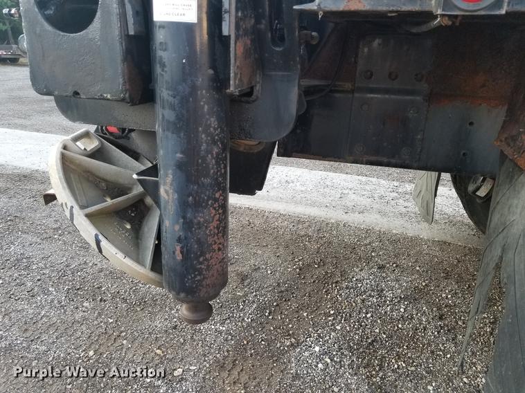 image for item DC4842 2001 Sterling L9500 crane truck