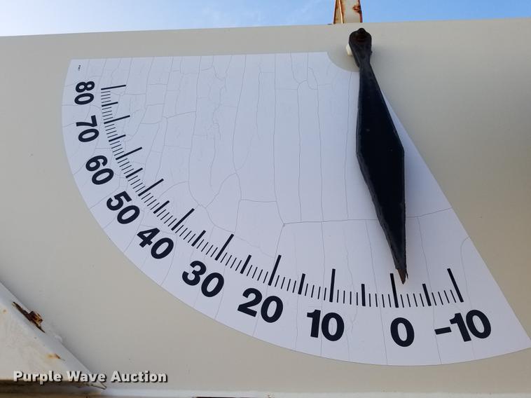 image for item DC4842 2001 Sterling L9500 crane truck