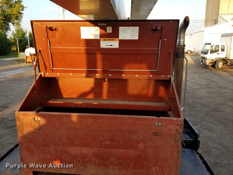 image for item DC4842 2001 Sterling L9500 crane truck