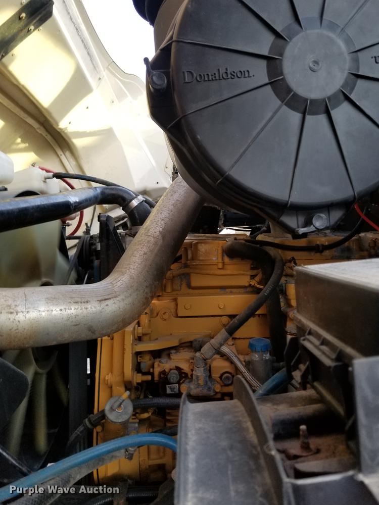 image for item DC4842 2001 Sterling L9500 crane truck