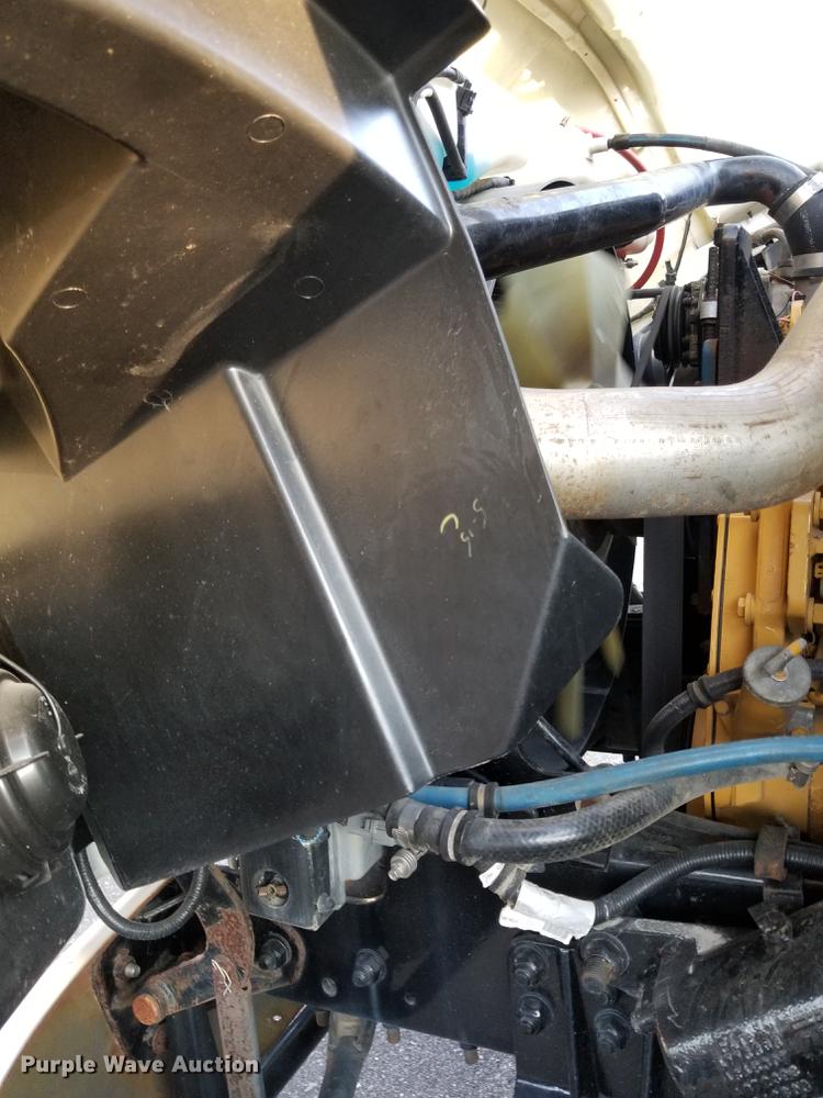 image for item DC4842 2001 Sterling L9500 crane truck