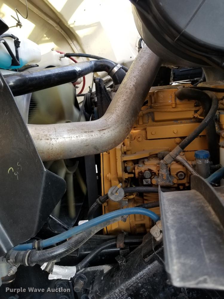 image for item DC4842 2001 Sterling L9500 crane truck