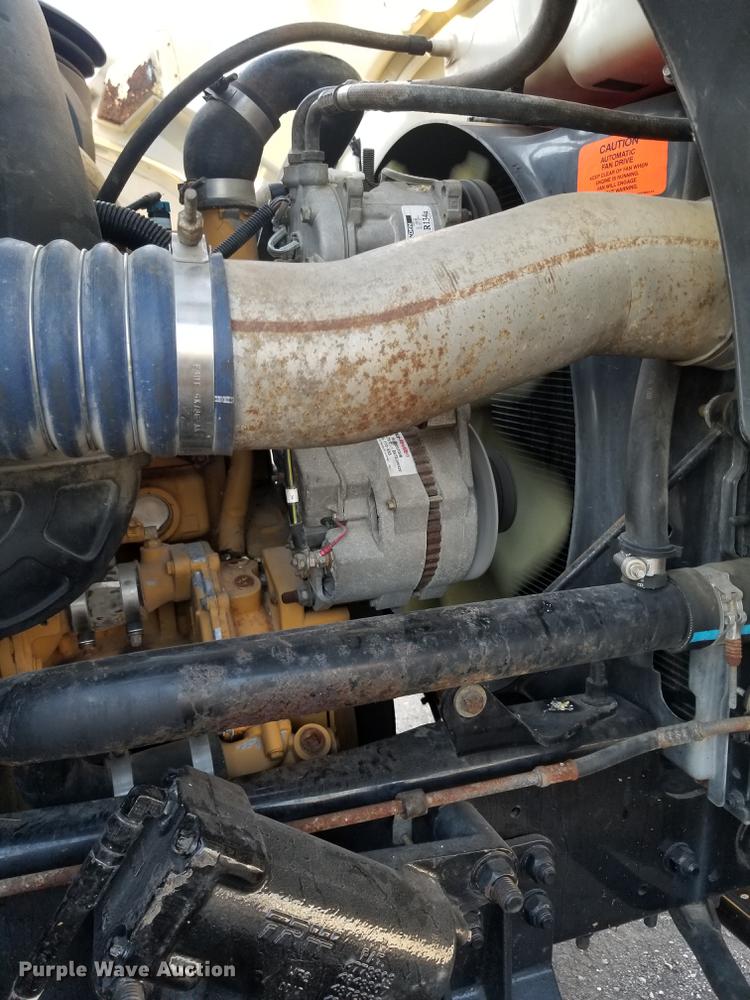 image for item DC4842 2001 Sterling L9500 crane truck