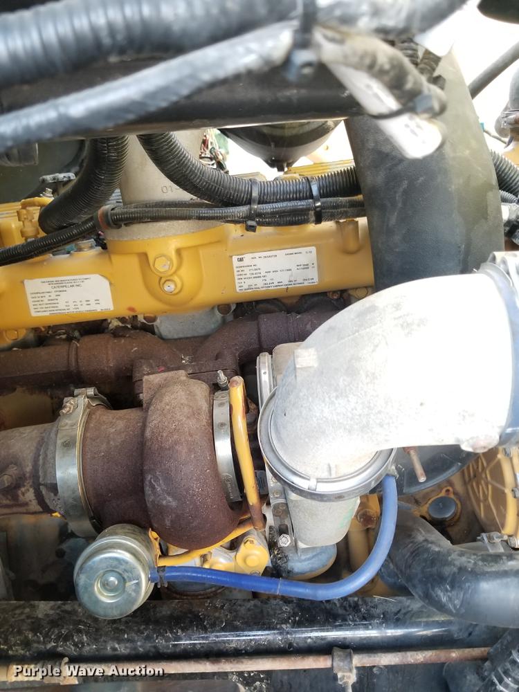 image for item DC4842 2001 Sterling L9500 crane truck