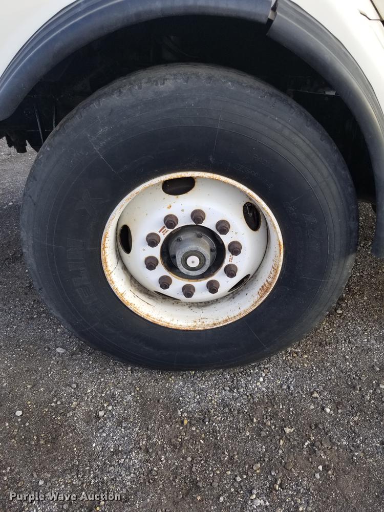 image for item DC4842 2001 Sterling L9500 crane truck