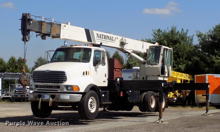 image for item DC4842 2001 Sterling L9500 crane truck