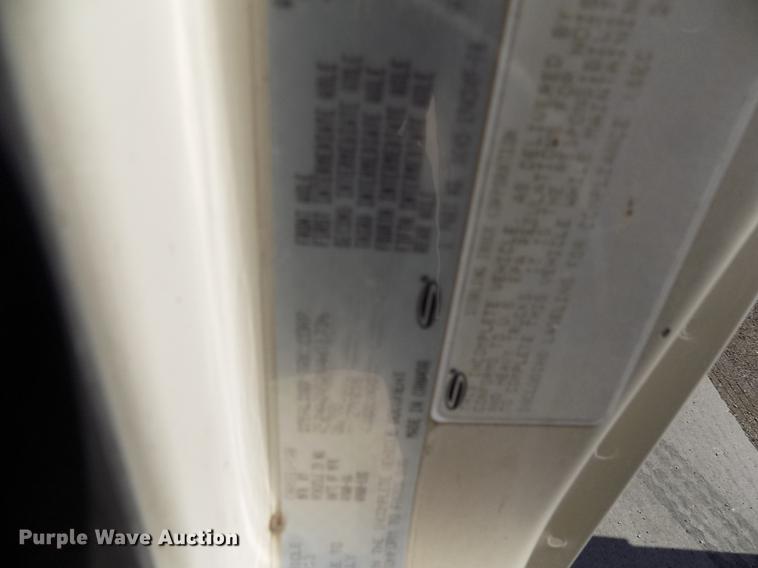 image for item DC4842 2001 Sterling L9500 crane truck