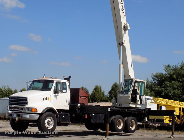 image for item DC4842 2001 Sterling L9500 crane truck