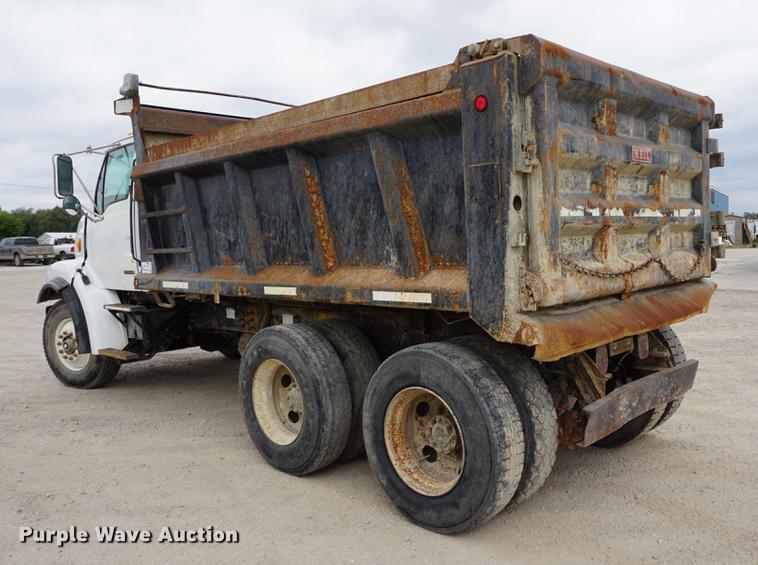 image for item DC5268 2001 Sterling L7500 dump truck