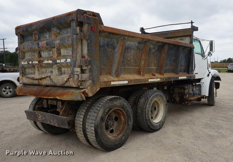 image for item DC5268 2001 Sterling L7500 dump truck