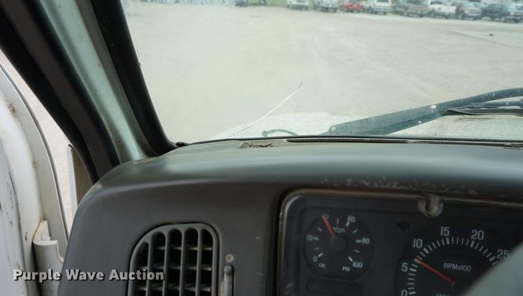 image for item DC5268 2001 Sterling L7500 dump truck