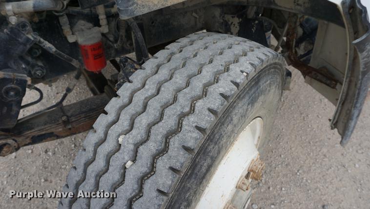 image for item DC5268 2001 Sterling L7500 dump truck