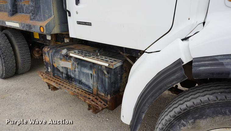 image for item DC5268 2001 Sterling L7500 dump truck