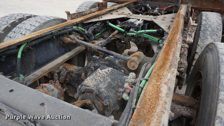 image for item DC5268 2001 Sterling L7500 dump truck