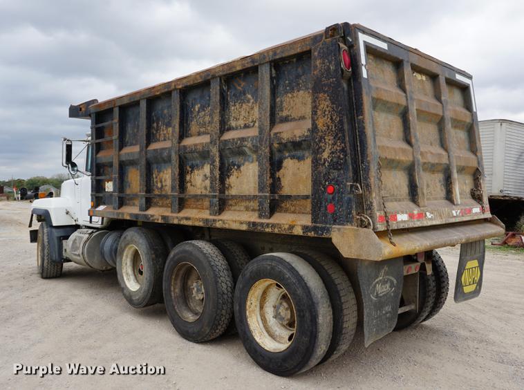 image for item DC5269 2000 Mack RD688S dump truck