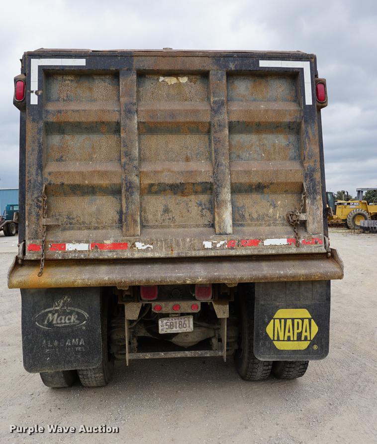 image for item DC5269 2000 Mack RD688S dump truck