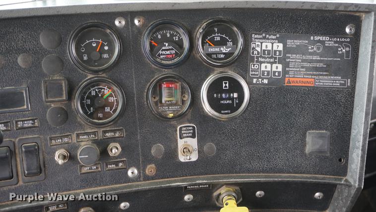 image for item DC5269 2000 Mack RD688S dump truck