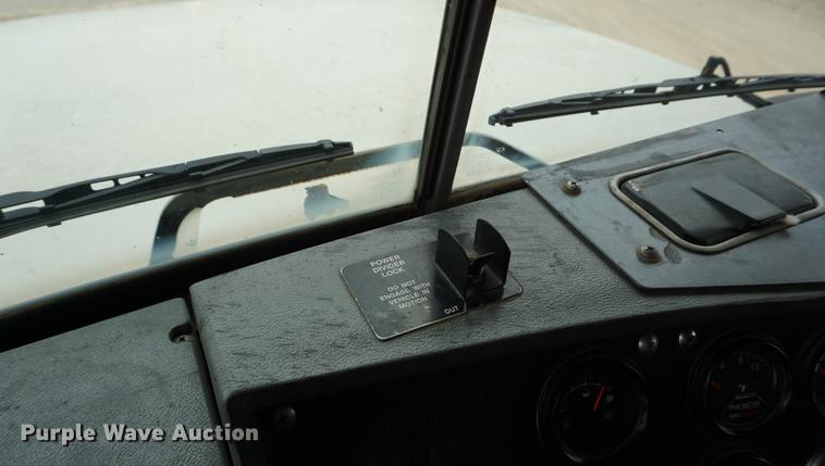 image for item DC5269 2000 Mack RD688S dump truck