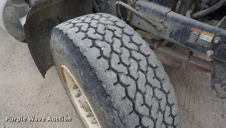 image for item DC5269 2000 Mack RD688S dump truck