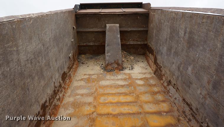 image for item DC5269 2000 Mack RD688S dump truck