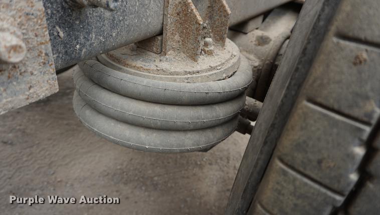 image for item DC5269 2000 Mack RD688S dump truck