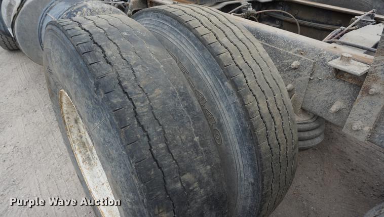 image for item DC5269 2000 Mack RD688S dump truck