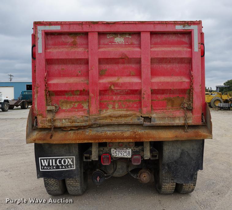 image for item DC5270 1994 Freightliner FLD dump truck