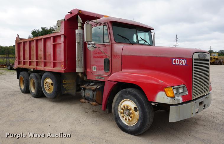 image for item DC5270 1994 Freightliner FLD dump truck