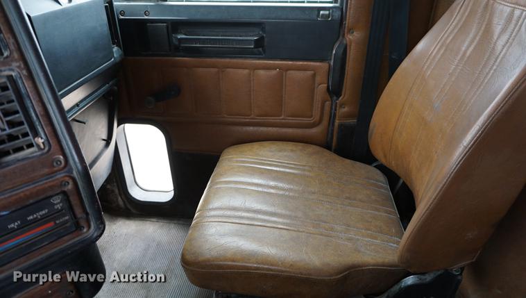 image for item DC5270 1994 Freightliner FLD dump truck