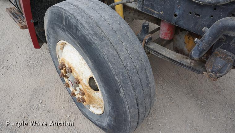 image for item DC5270 1994 Freightliner FLD dump truck