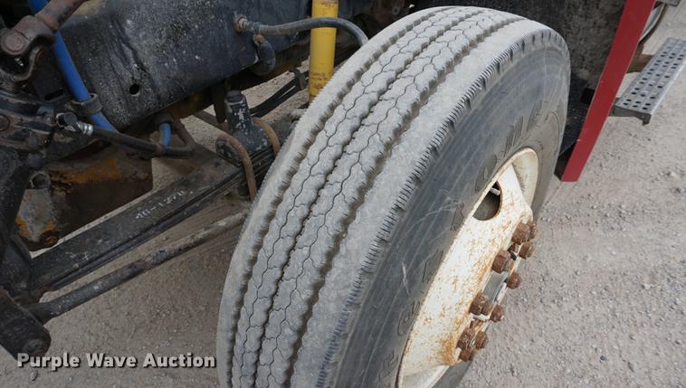 image for item DC5270 1994 Freightliner FLD dump truck